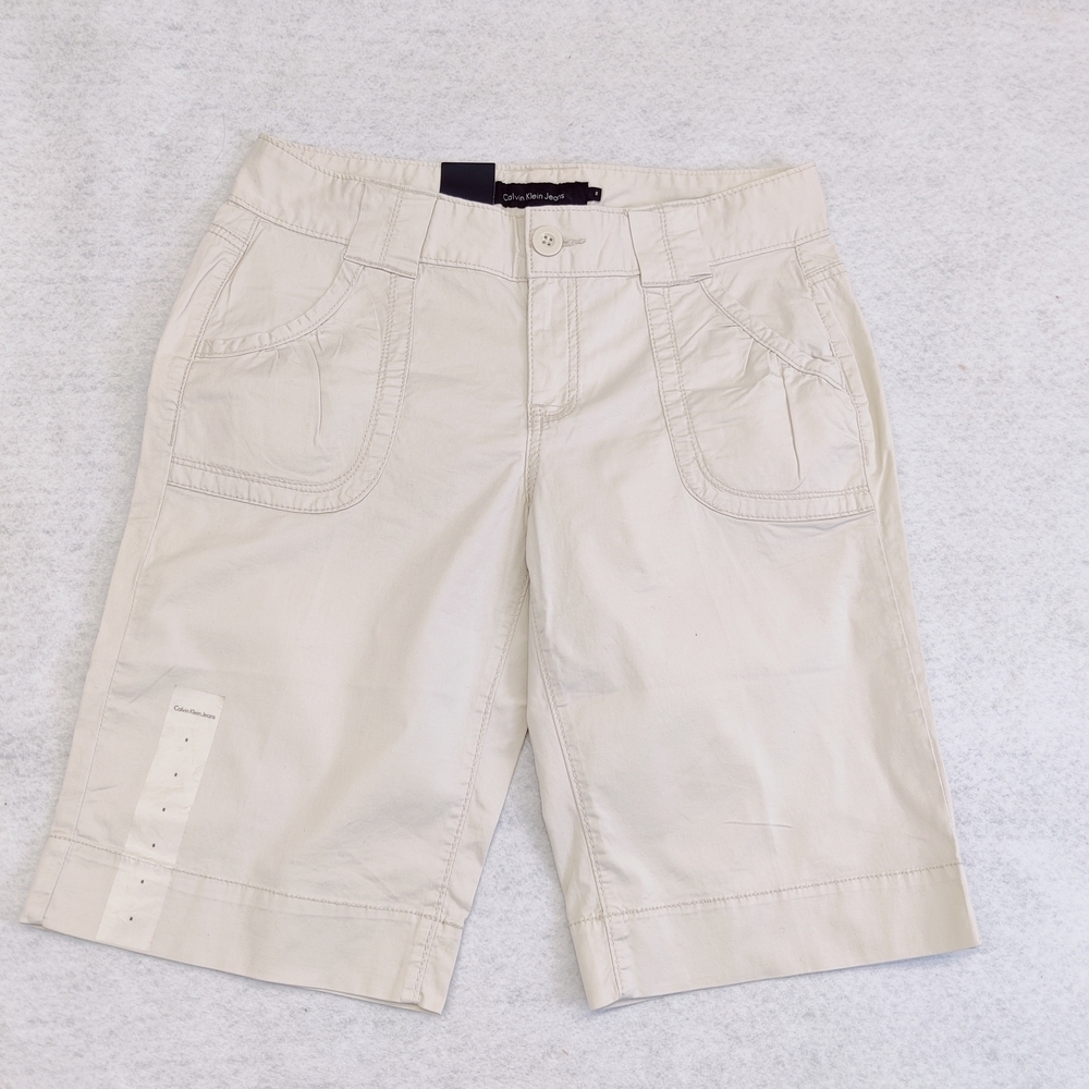 Calvin Klein Khaki Bermuda Shorts NEW! Women Size 8 Cream Nude Tan